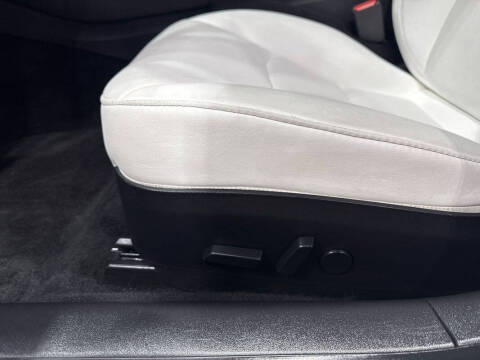 2020 Tesla Model 3 Performance