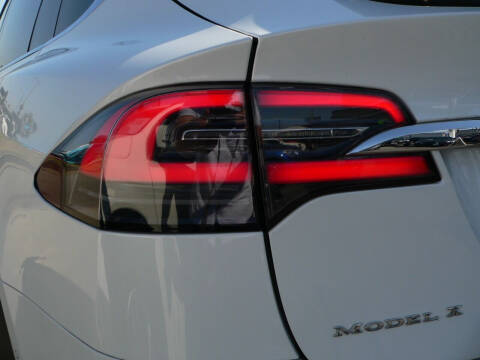 2017 Tesla Model X 75D