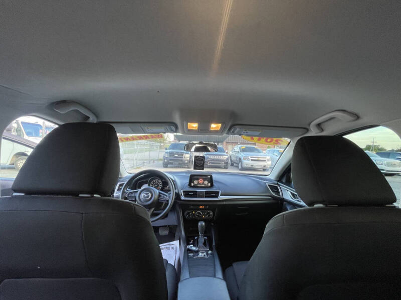 2017 Mazda MAZDA3 Sport