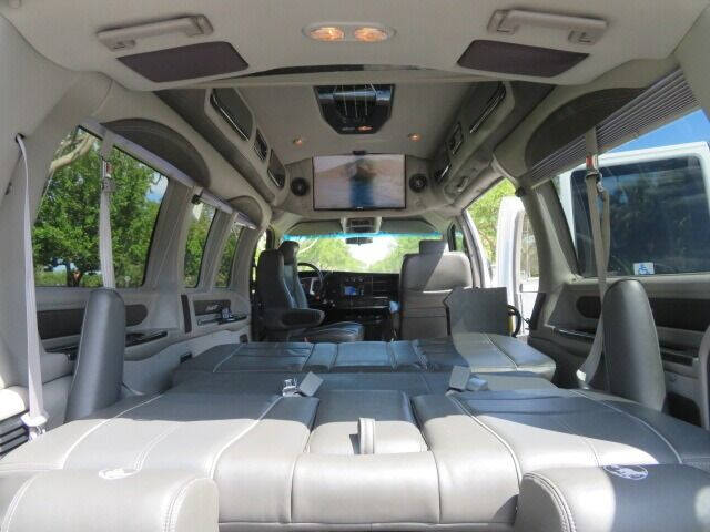 2017 Chevrolet Express 2500