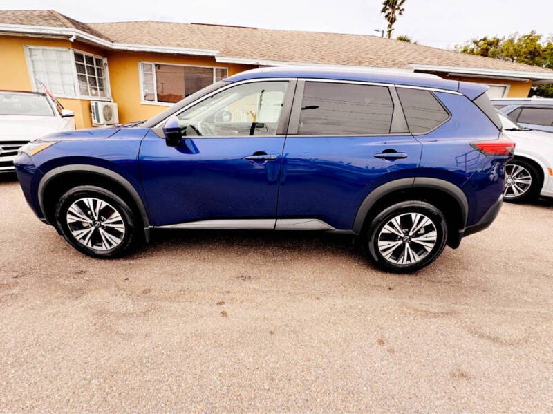 2022 Nissan Rogue SV