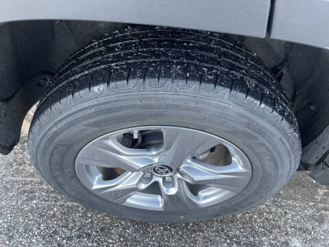 2024 Toyota RAV4 Hybrid LE