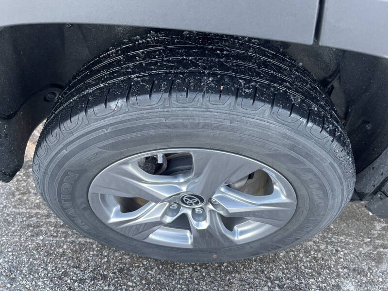 2024 Toyota RAV4 Hybrid LE