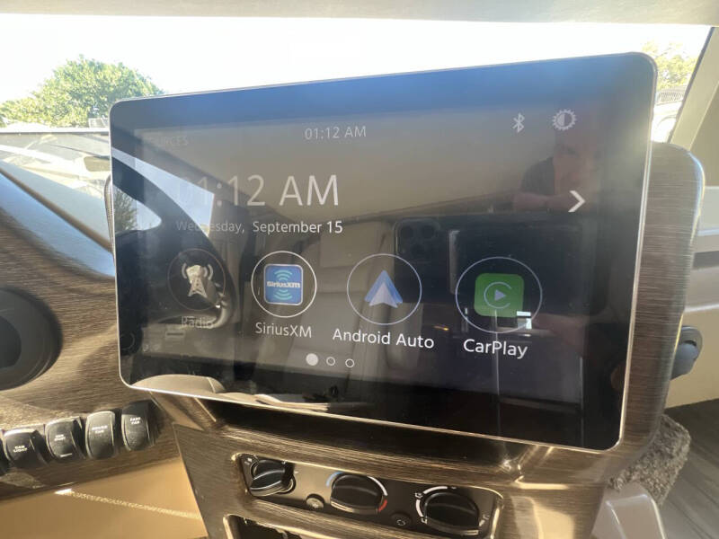 2021 Thor Motor Coach Hurricane