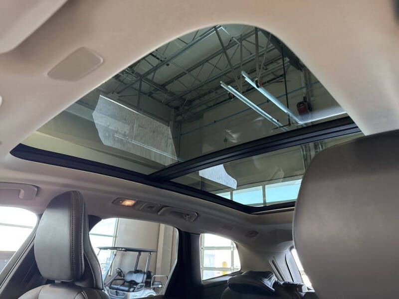 2022 Volvo XC60 Recharge T8 Inscription