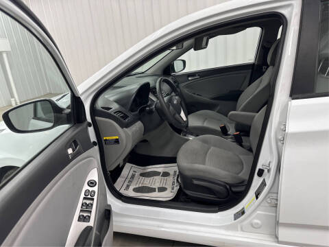 2017 Hyundai Accent SE