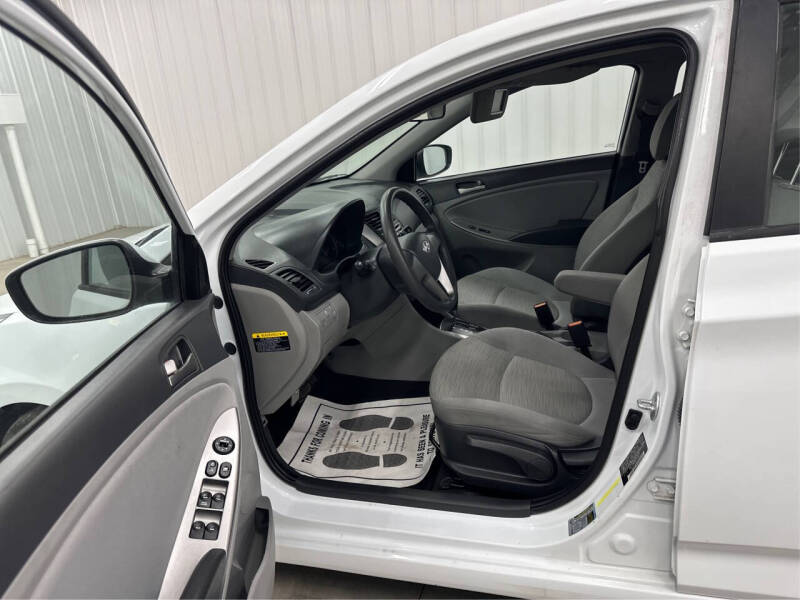 2017 Hyundai Accent SE