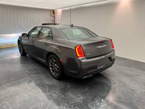 2015 Chrysler 300 S