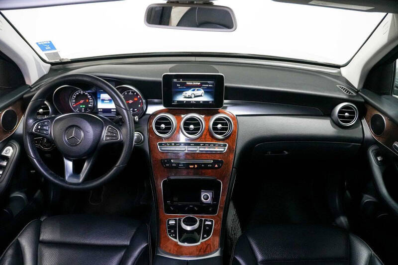2017 Mercedes-Benz GLC GLC 300