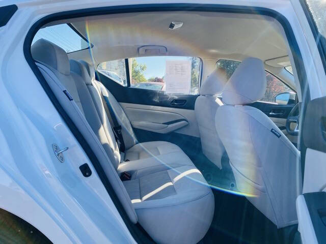 2025 Nissan Altima 2.5 SV