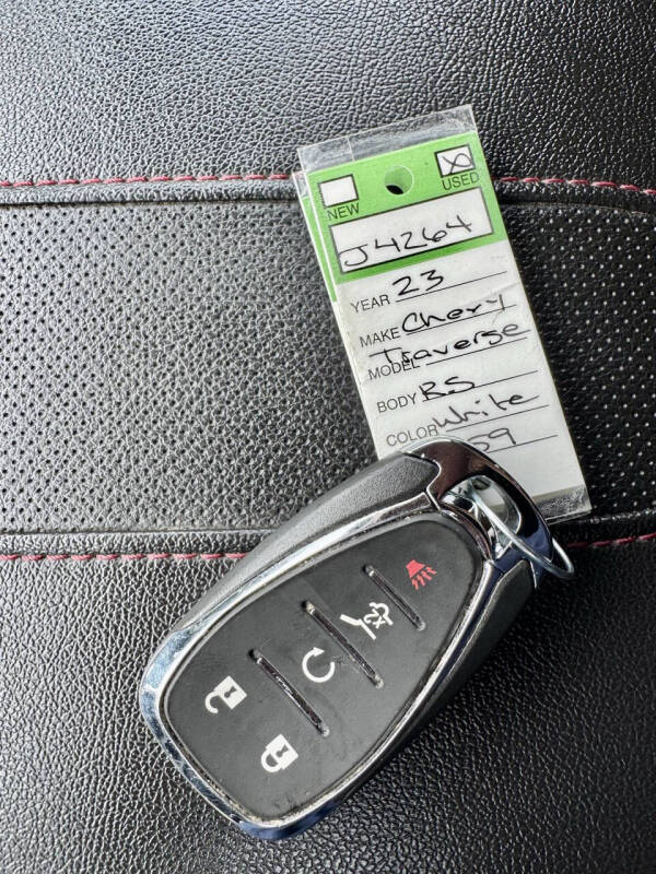 2023 Chevrolet Traverse RS