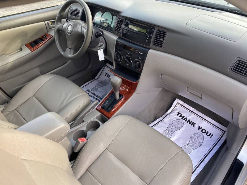 2003 Toyota Corolla LE