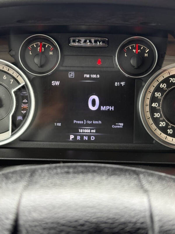 2016 RAM 1500 SLT