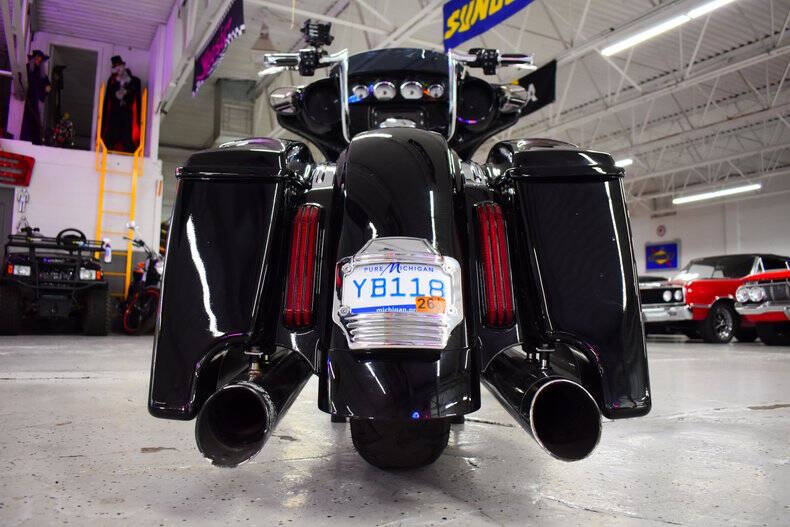 2017 Harley-Davidson Street Glide