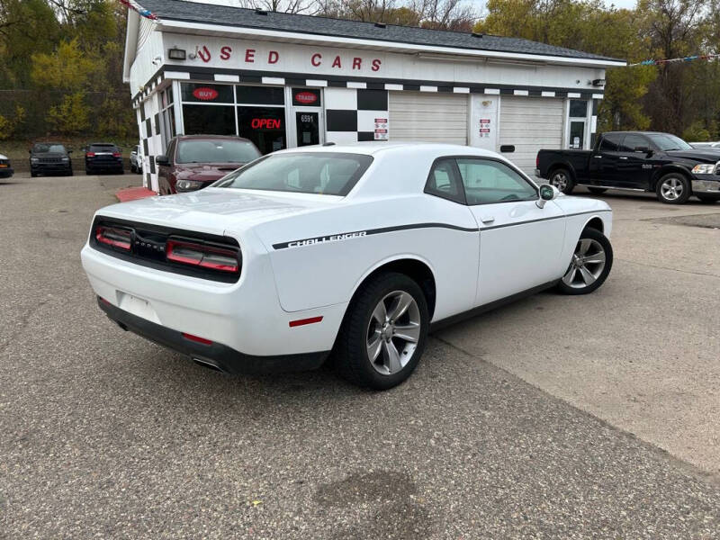 2015 Dodge Challenger SXT