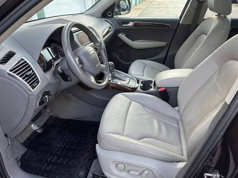 2012 Audi Q5 2.0T quattro Premium Plus