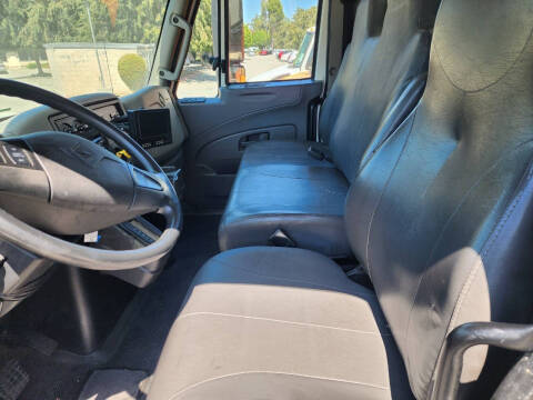 2018 International DuraStar 4300