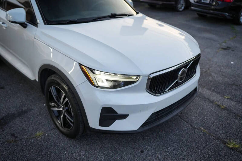 2023 Volvo XC40 B5 Core