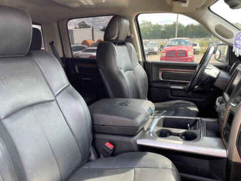 2017 RAM 1500 Laramie