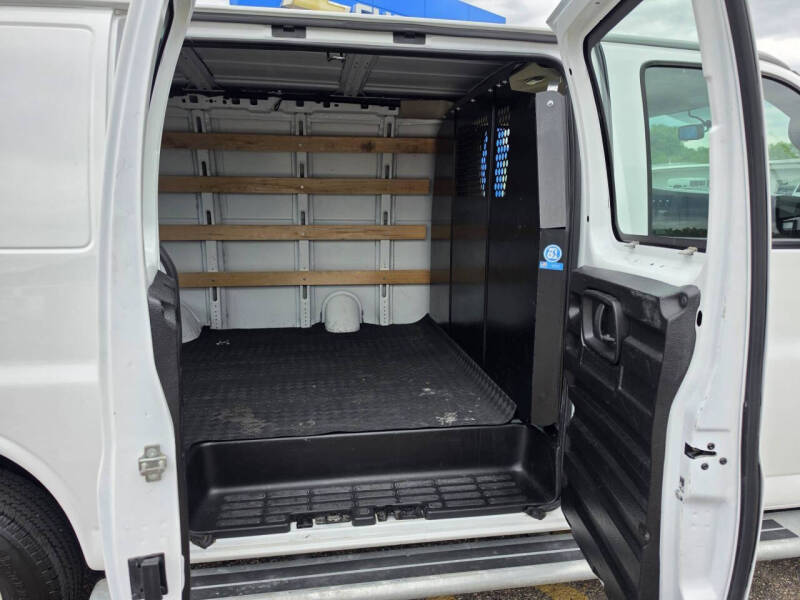 2024 Chevrolet Express 2500