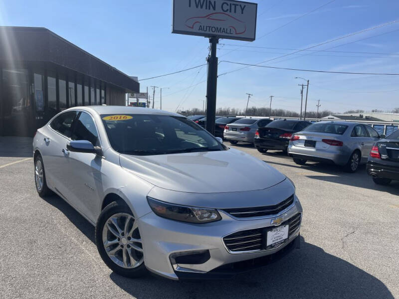 2016 Chevrolet Malibu for sale at TWIN CITY AUTO MALL in Bloomington IL