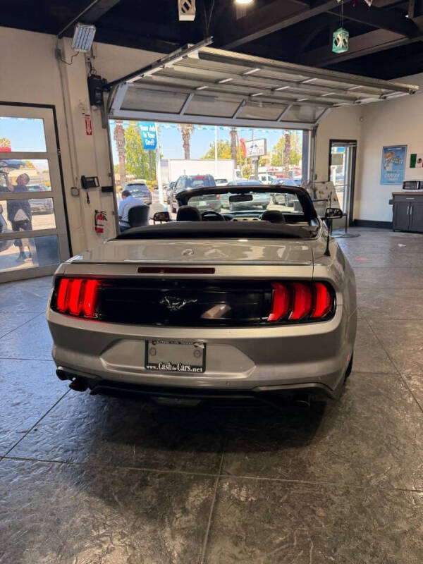 2020 Ford Mustang EcoBoost Premium