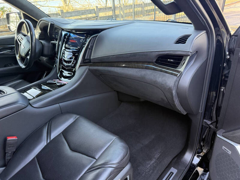 2020 Cadillac Escalade ESV Platinum