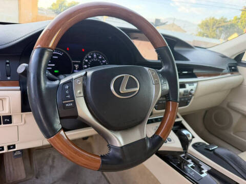 2013 Lexus ES 300h