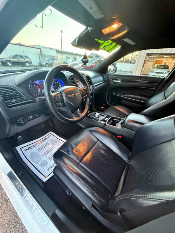 2017 Chrysler 300 S Alloy Edition