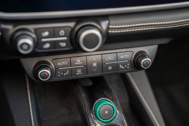 2020 Ferrari Portofino 36