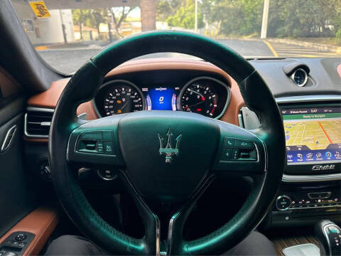 2016 Maserati Ghibli