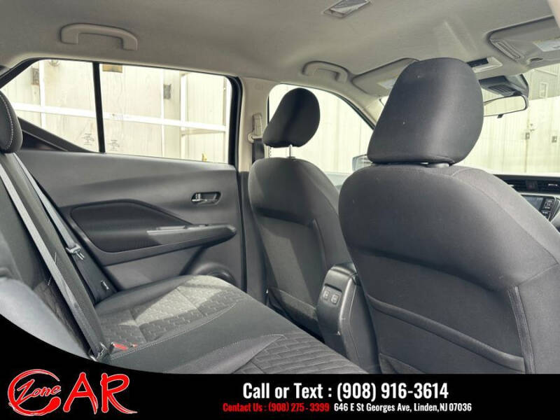 2021 Nissan Kicks SV