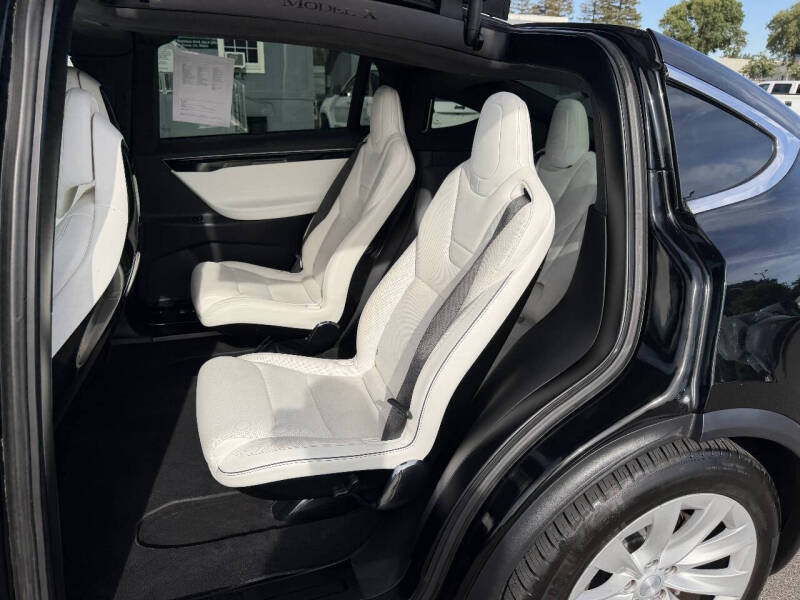 2016 Tesla Model X 90D
