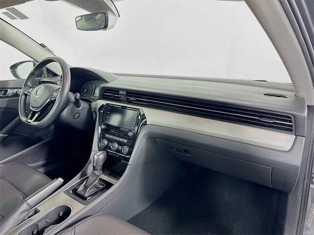 2022 Volkswagen Passat SE