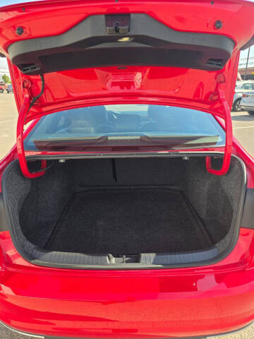 2019 Volkswagen Jetta R-Line