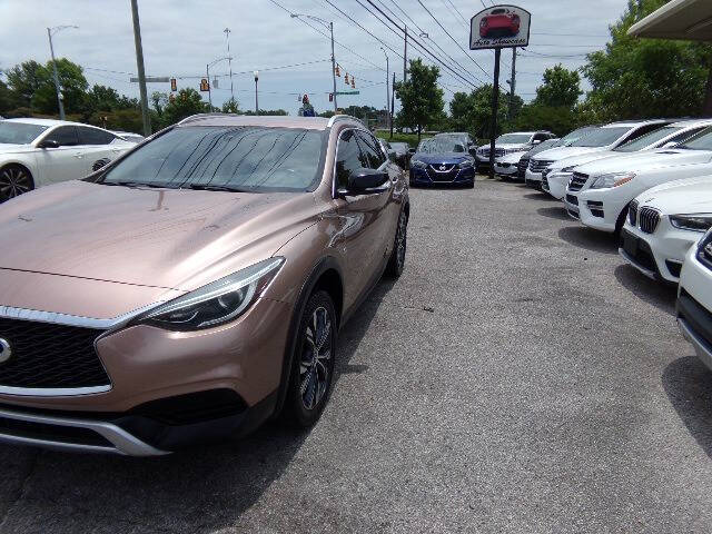 2017 Infiniti QX30 Luxury