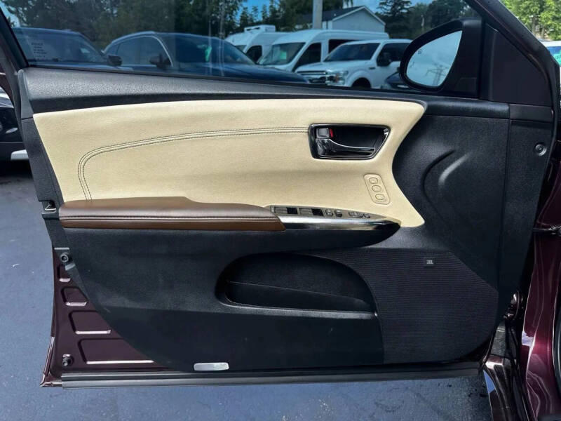 2016 Toyota Avalon Limited