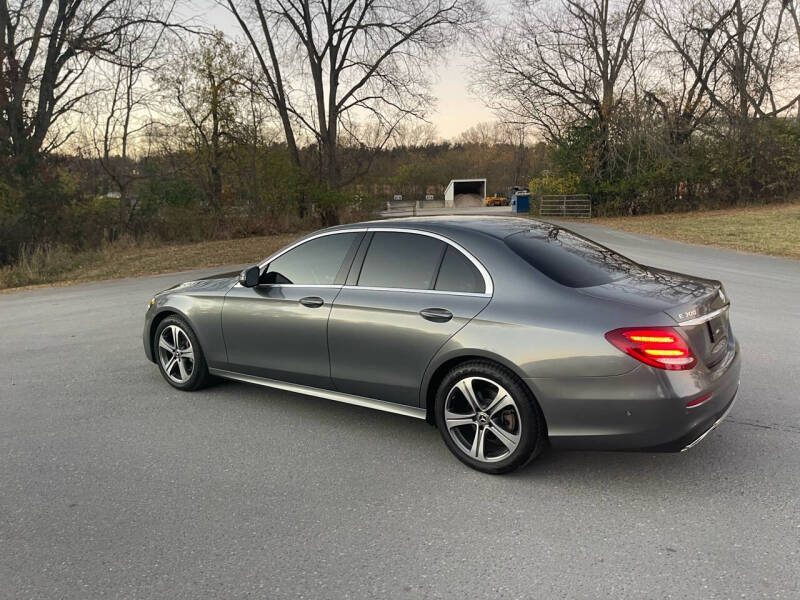 2018 Mercedes-Benz E-Class E300 photo 13