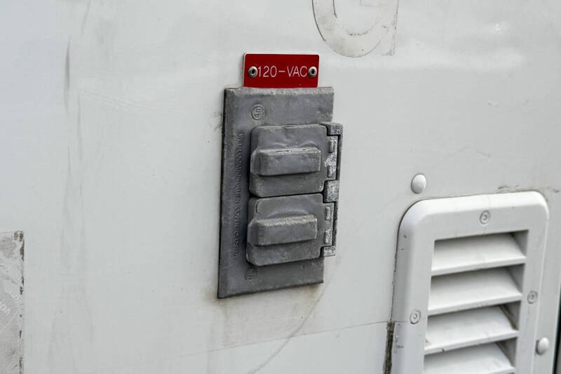 2017 Ford Stripped Chassis