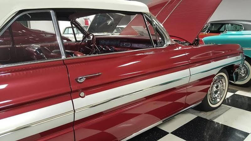 1961 Oldsmobile Starfire
