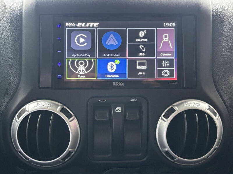 2015 Jeep Wrangler Sahara