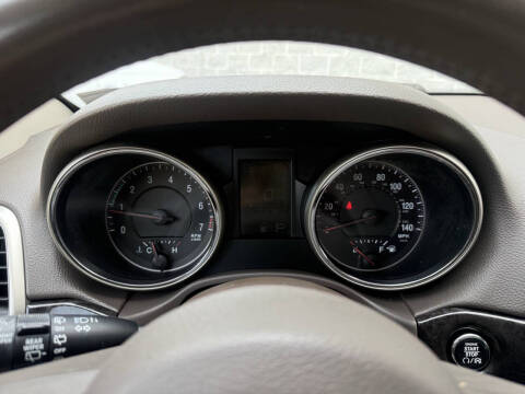 2012 Jeep Grand Cherokee Laredo