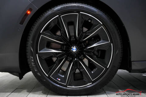 2025 BMW 7 Series 740i