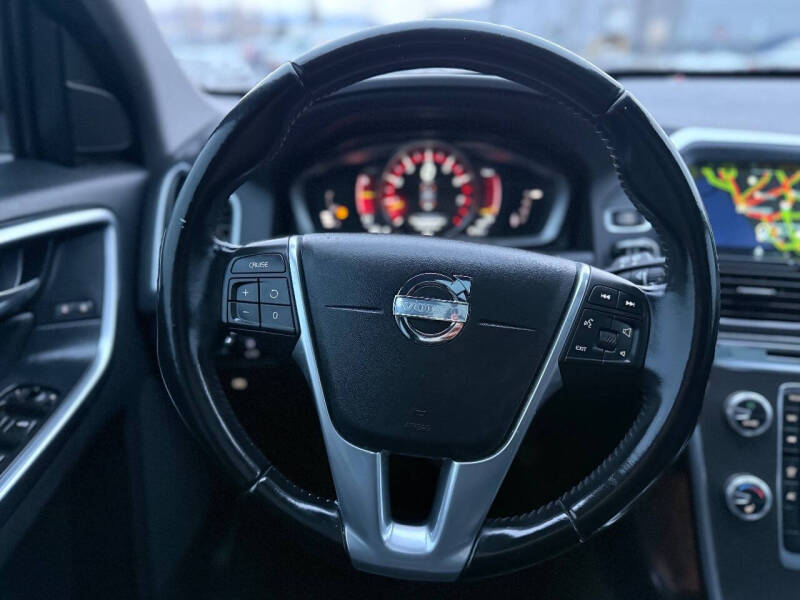 2015 Volvo XC60 T5 Premier