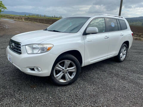 2010 Toyota Highlander for sale at M AND S CAR SALES LLC in Independence OR