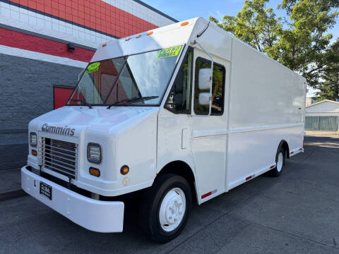 2005 Freightliner MT45 Chassis