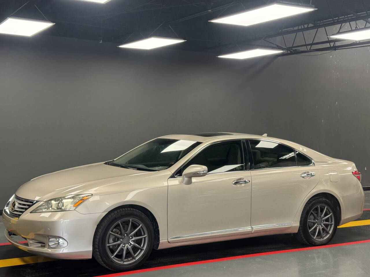 Gold 2011 Lexus ES 350 Base 4dr Sedan 1