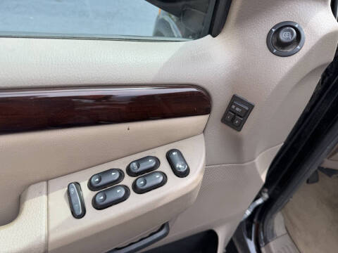 2004 Ford Explorer Limited