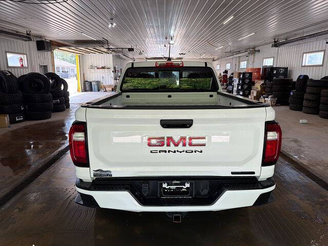 2024 GMC Canyon Elevation