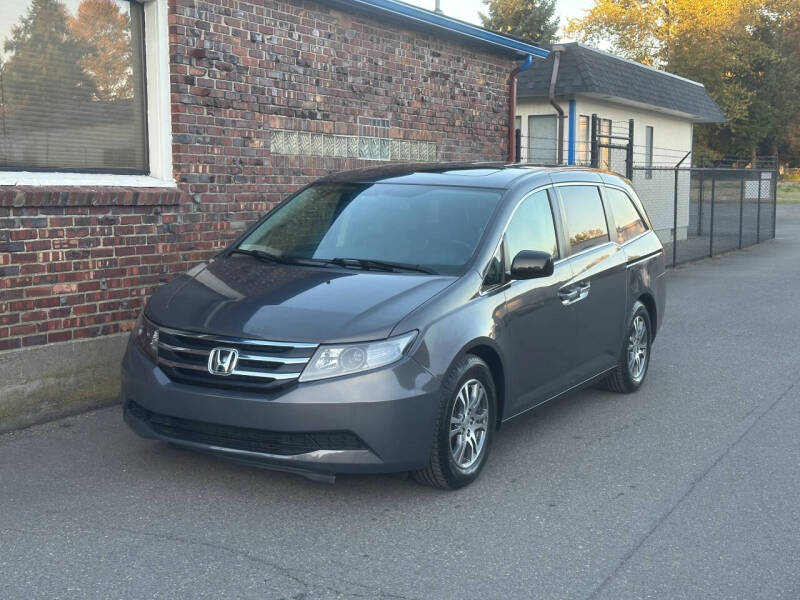 2013 Honda Odyssey EX-L's photo